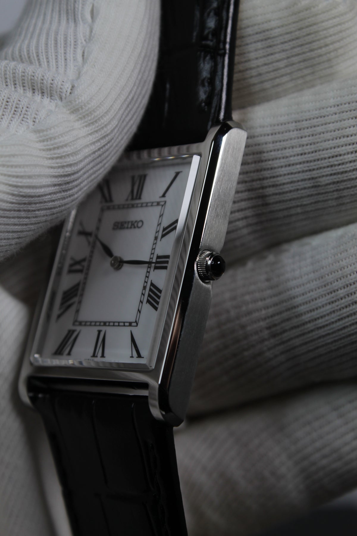 Seiko Classic Quartz Plateado